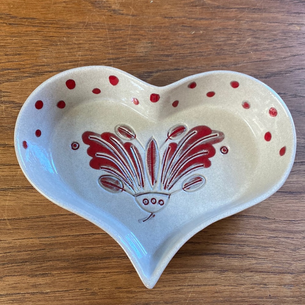 Cleminson Galagrey hearts fans lazy Susan Calif pottery vintage